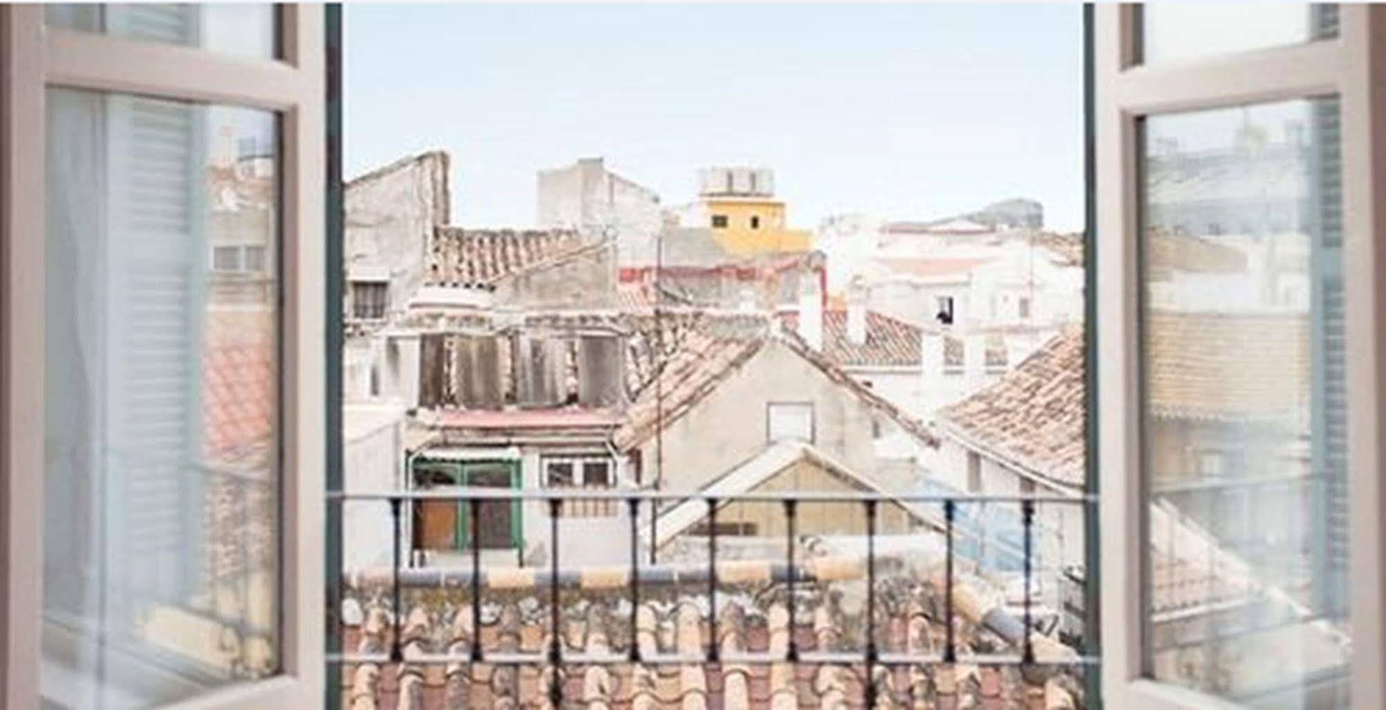 Urbanliving Liborio Apartment Malaga Luaran gambar