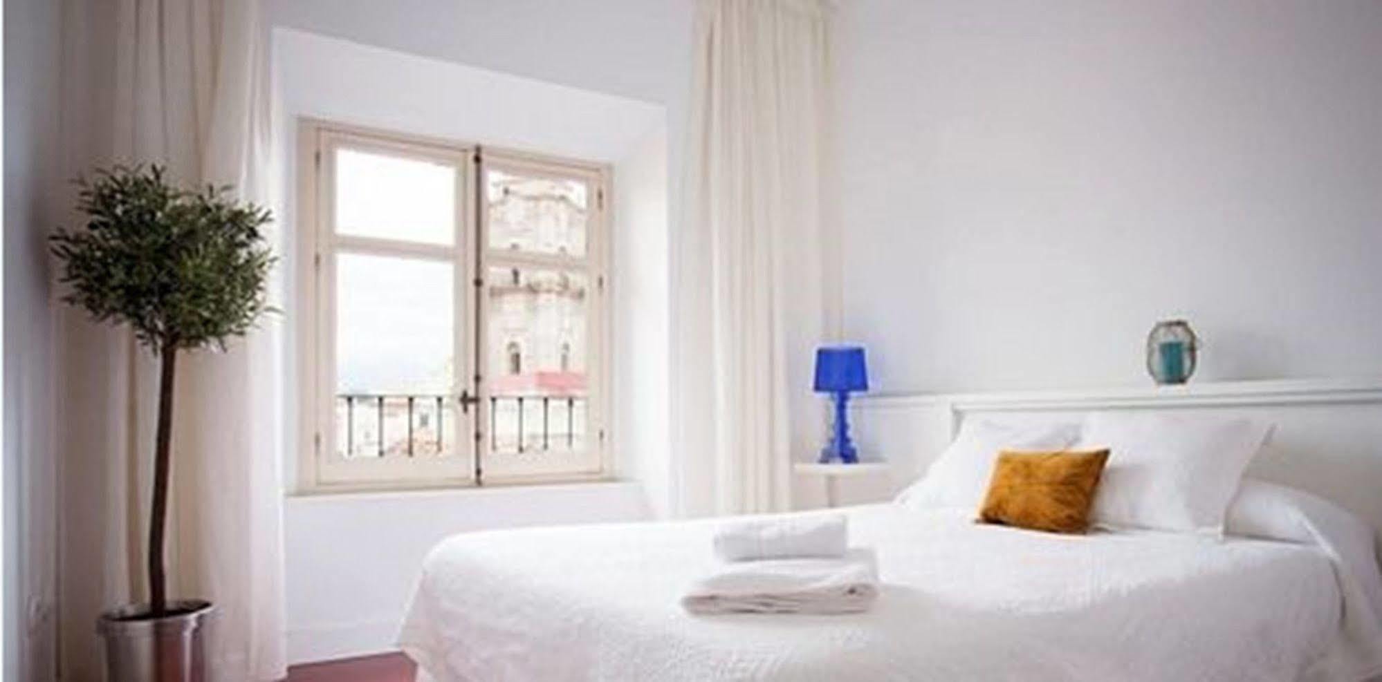 Urbanliving Liborio Apartment Malaga Luaran gambar